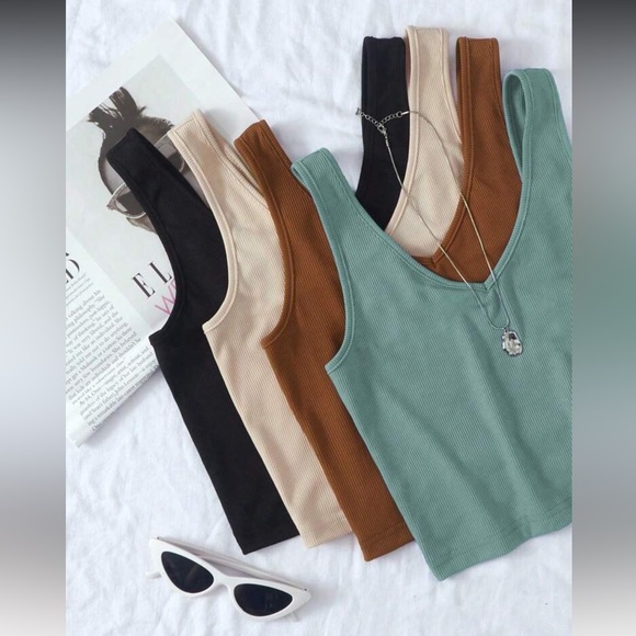 4 pc Solid Color Ribbed Tank Tops - Picture 5 of 7